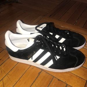 ADIDAS GAZELLE SNEAKERS SIZE 7